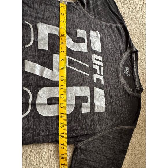 UFC 276 T Shirt Mens Gray Short Sleeve Graphic Logo Crewneck Las Vegas Small - Picture 4 of 5
